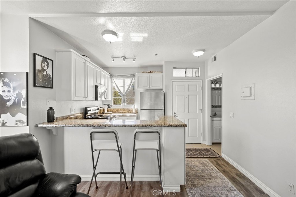 20331 Bluffside Circle A-211