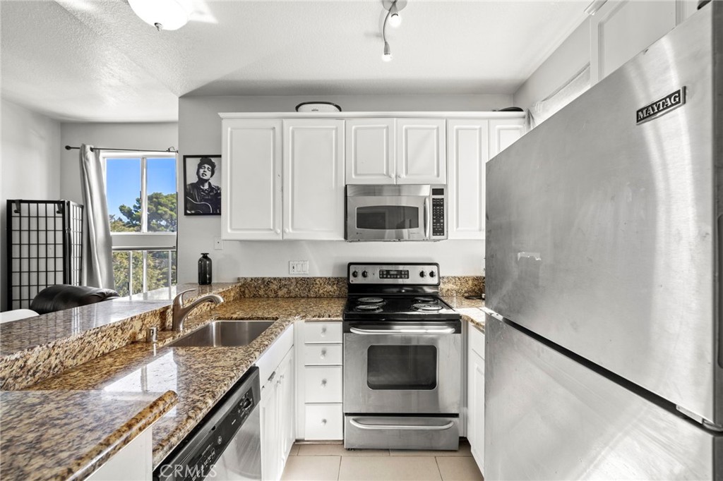 20331 Bluffside Circle A-211