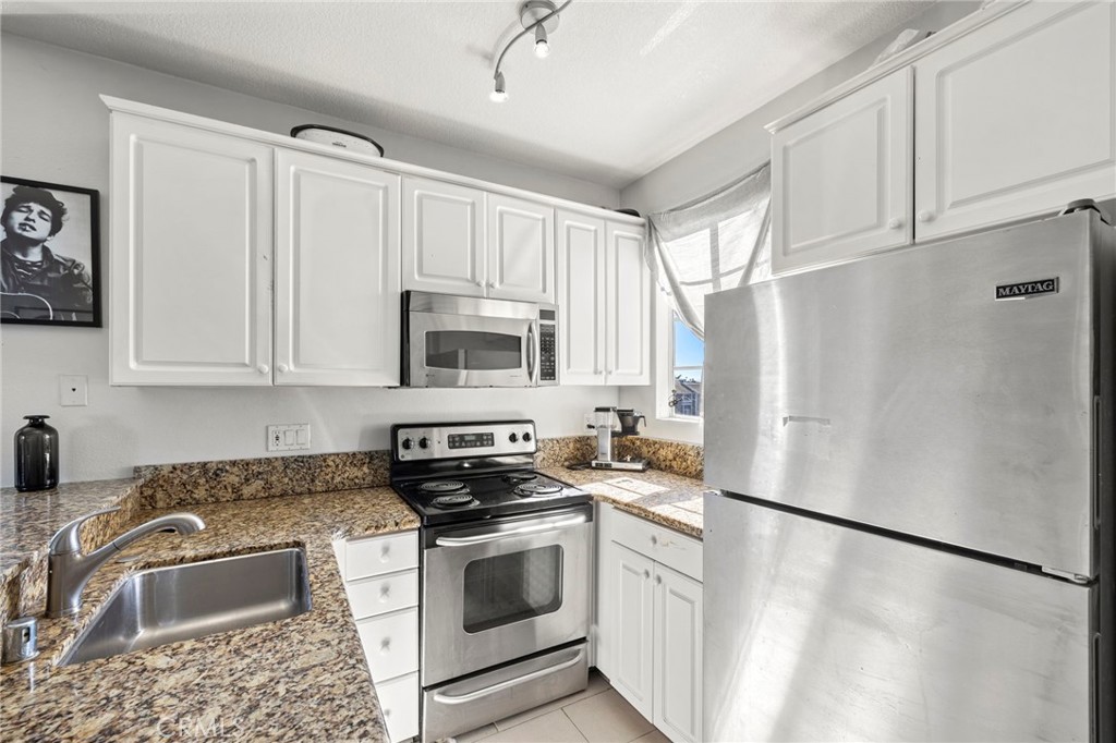 20331 Bluffside Circle A-211