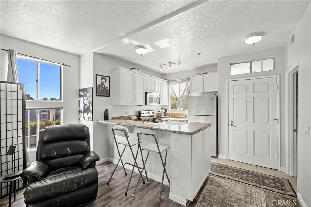 20331 Bluffside Circle A-211