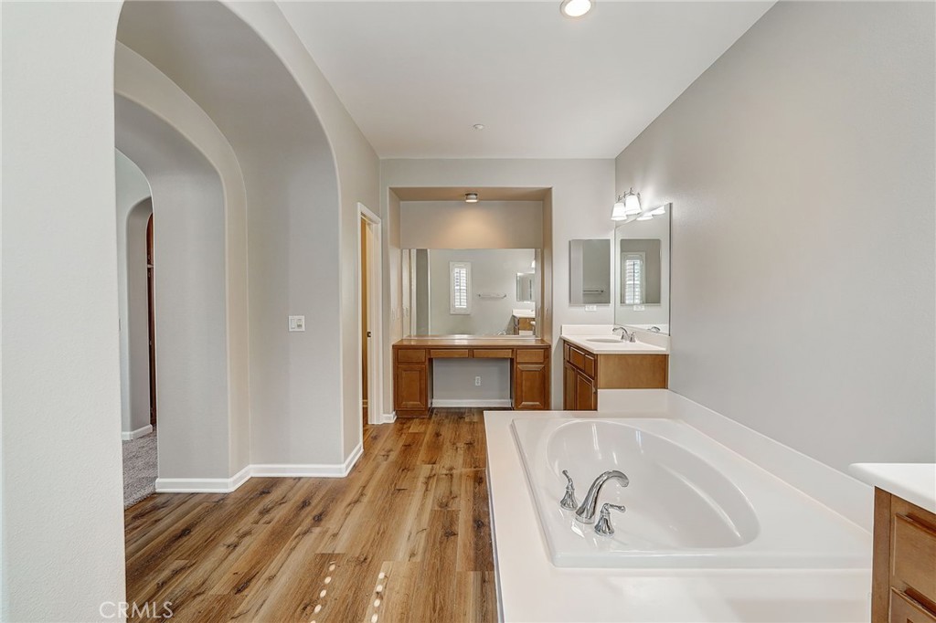 4452 Owens Street Unit: 106