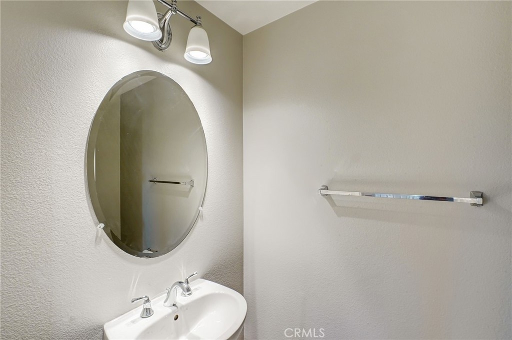 4452 Owens Street Unit: 106