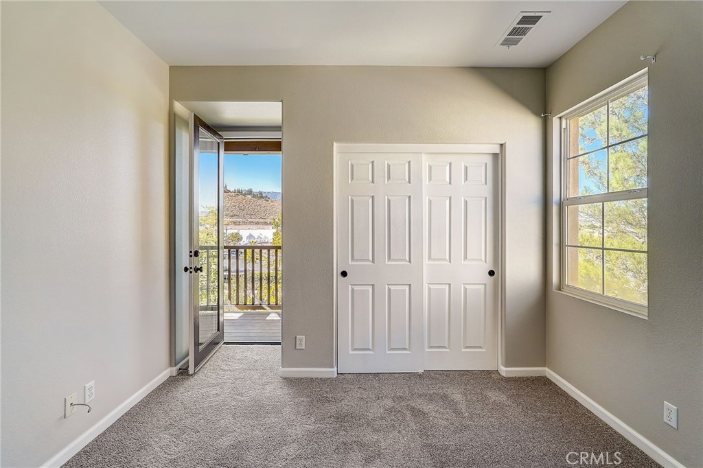 4452 Owens Street Unit: 106