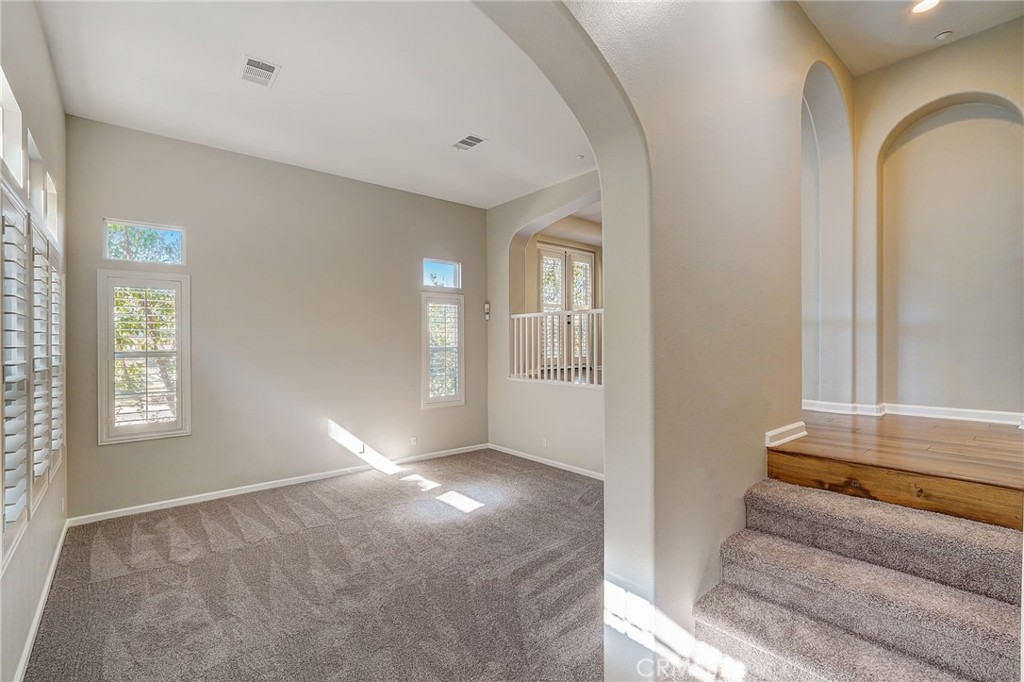 4452 Owens Street Unit: 106