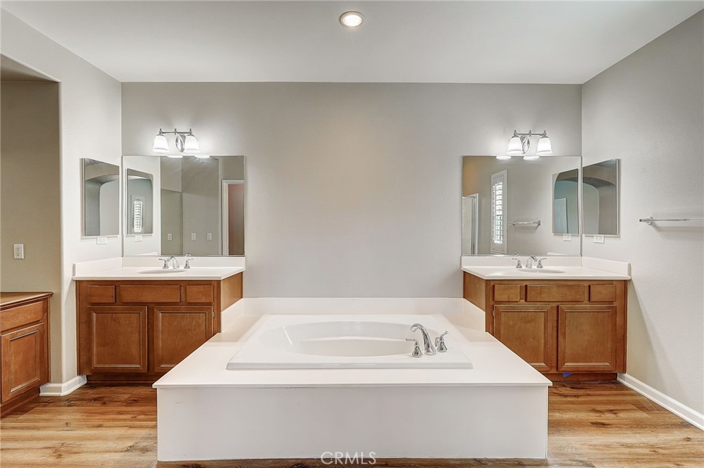 4452 Owens Street Unit: 106