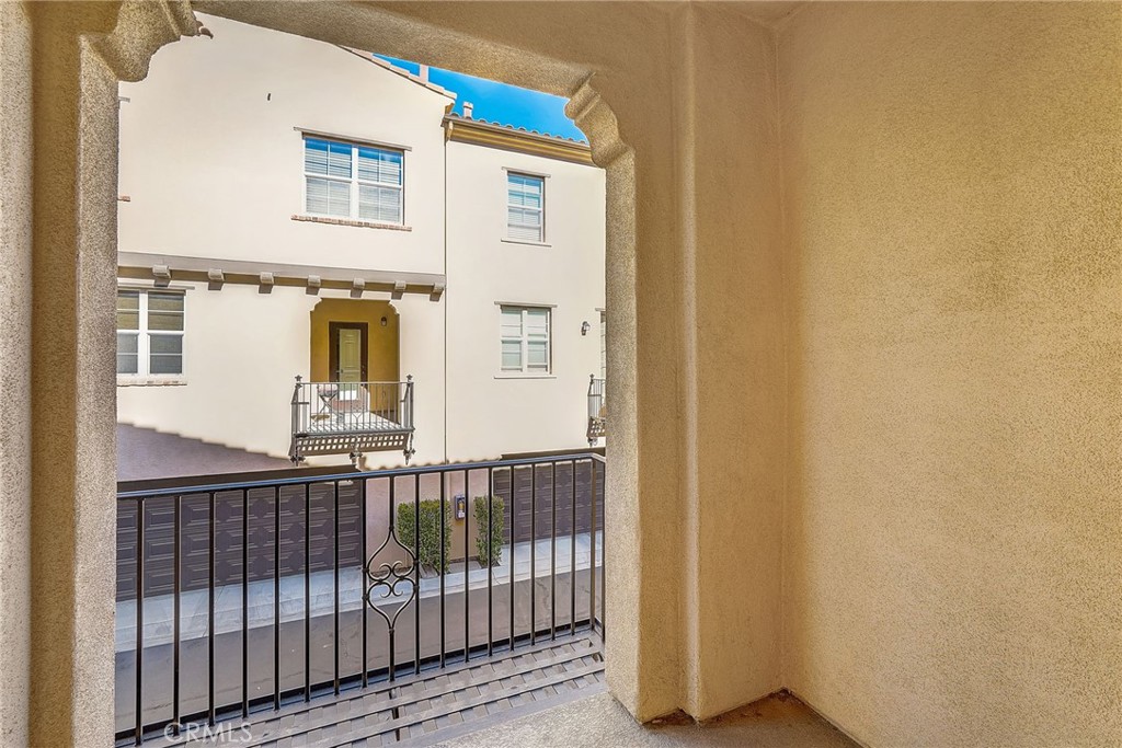 4452 Owens Street Unit: 106