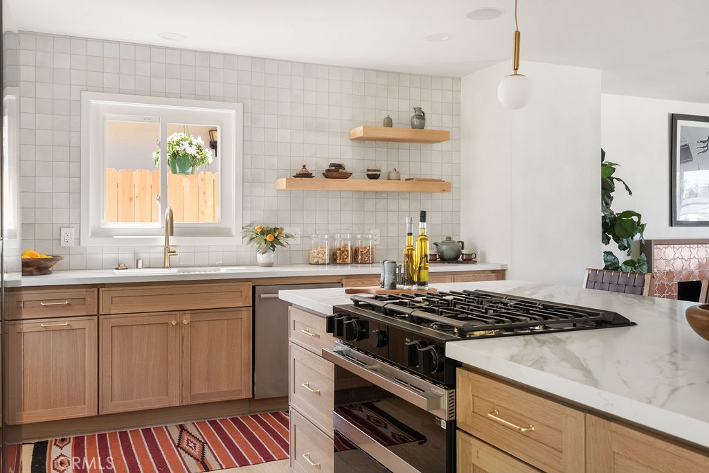 3254 Washington Avenue