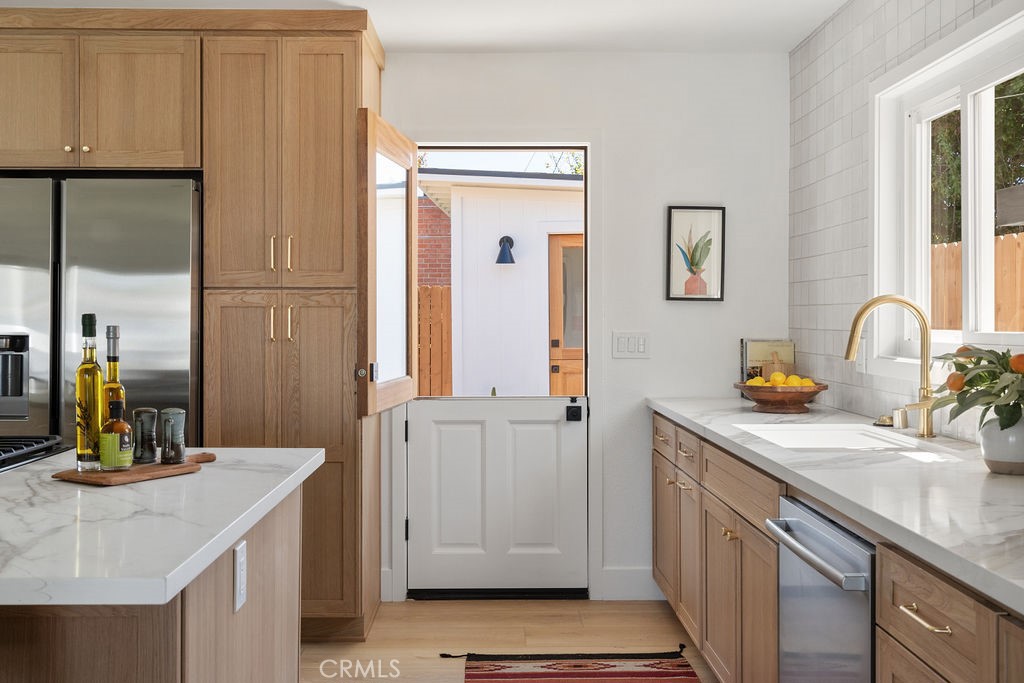 3254 Washington Avenue