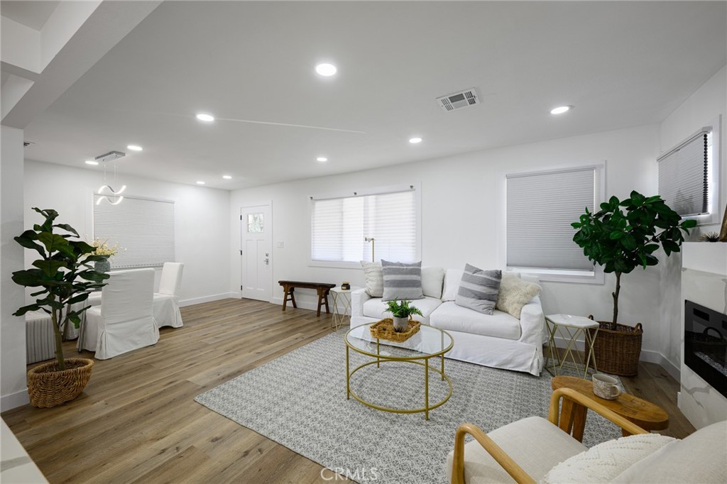 4705 East Washington Avenue