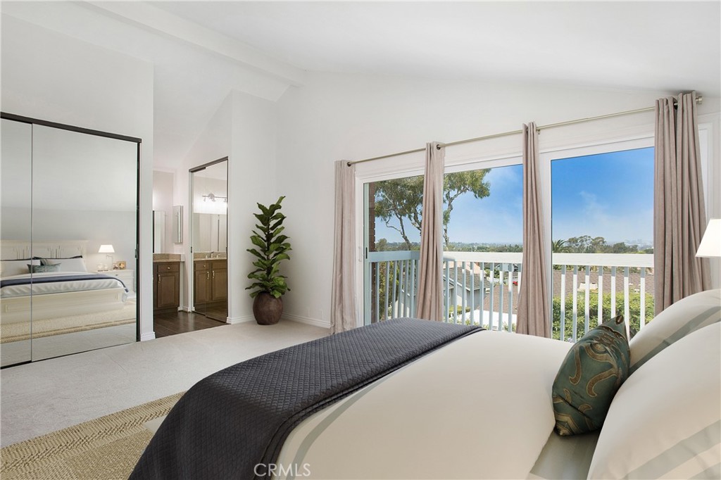 2220 Port Aberdeen Place