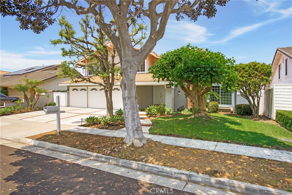 2220 Port Aberdeen Place