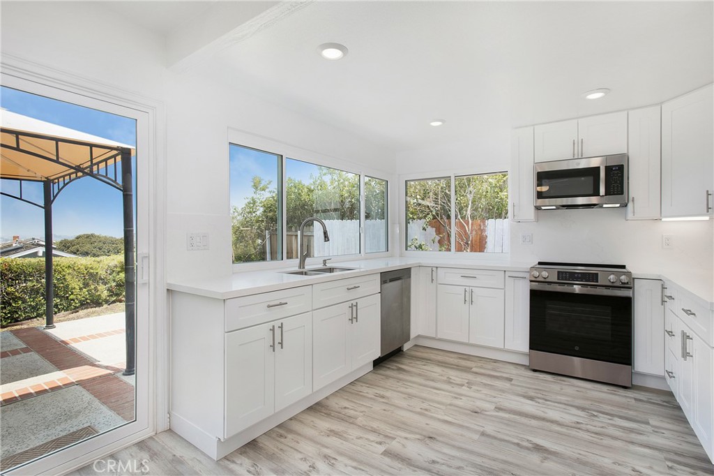 2220 Port Aberdeen Place