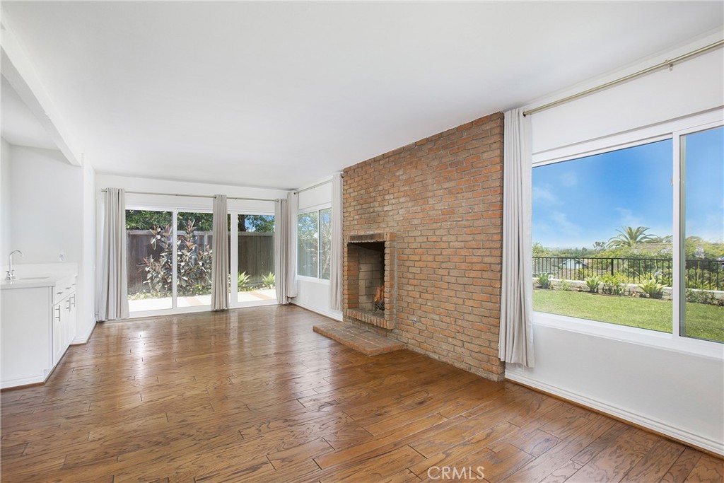 2220 Port Aberdeen Place