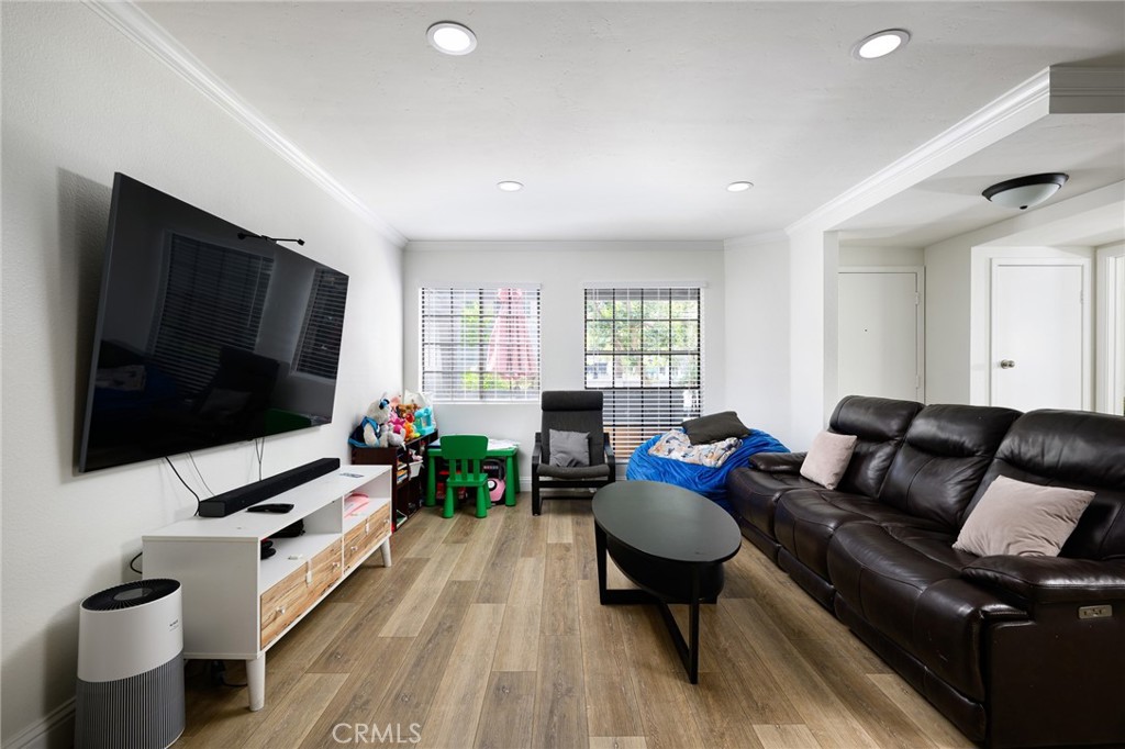 27286 Avenida De La Plata 141