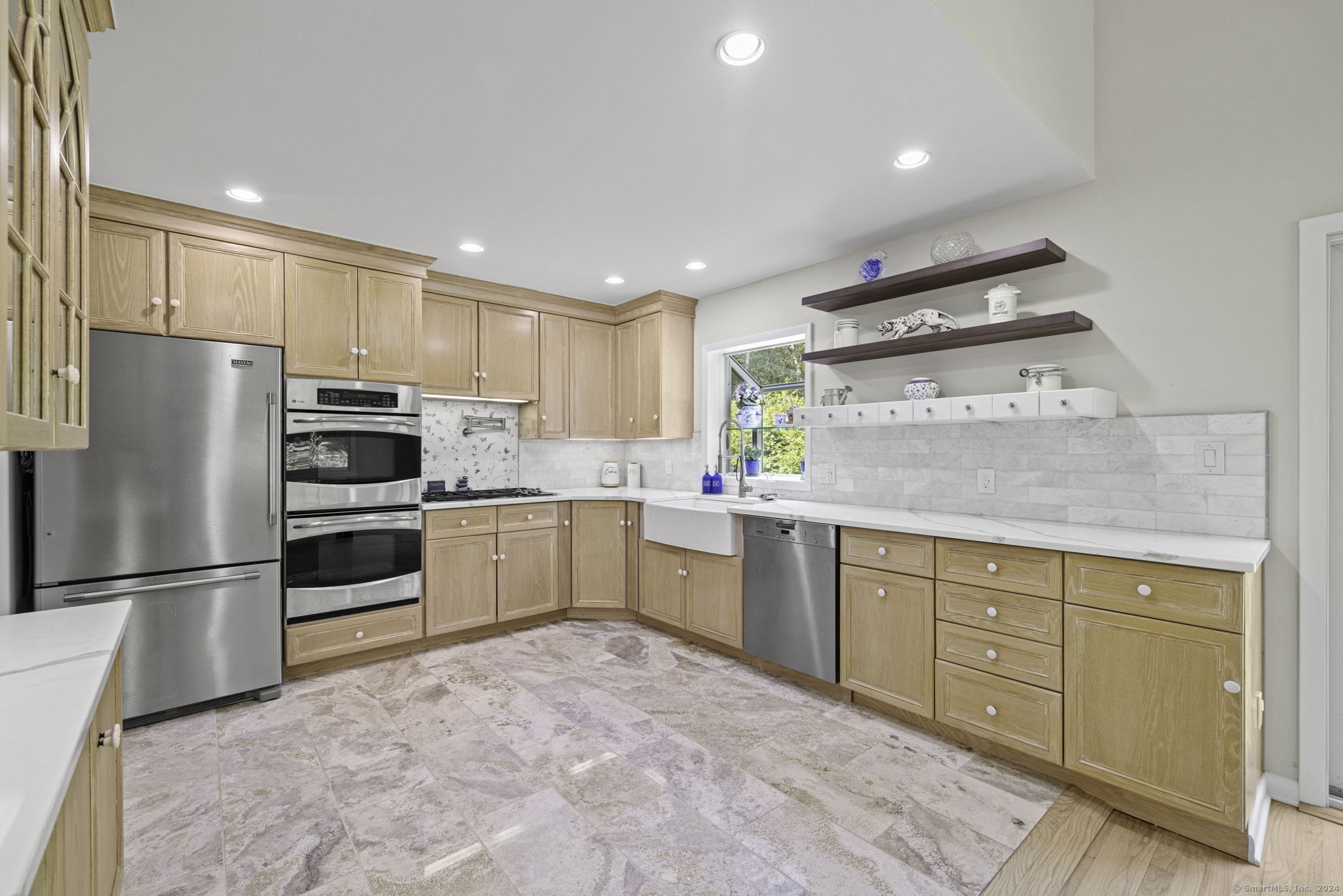8 Saddle Ridge Road