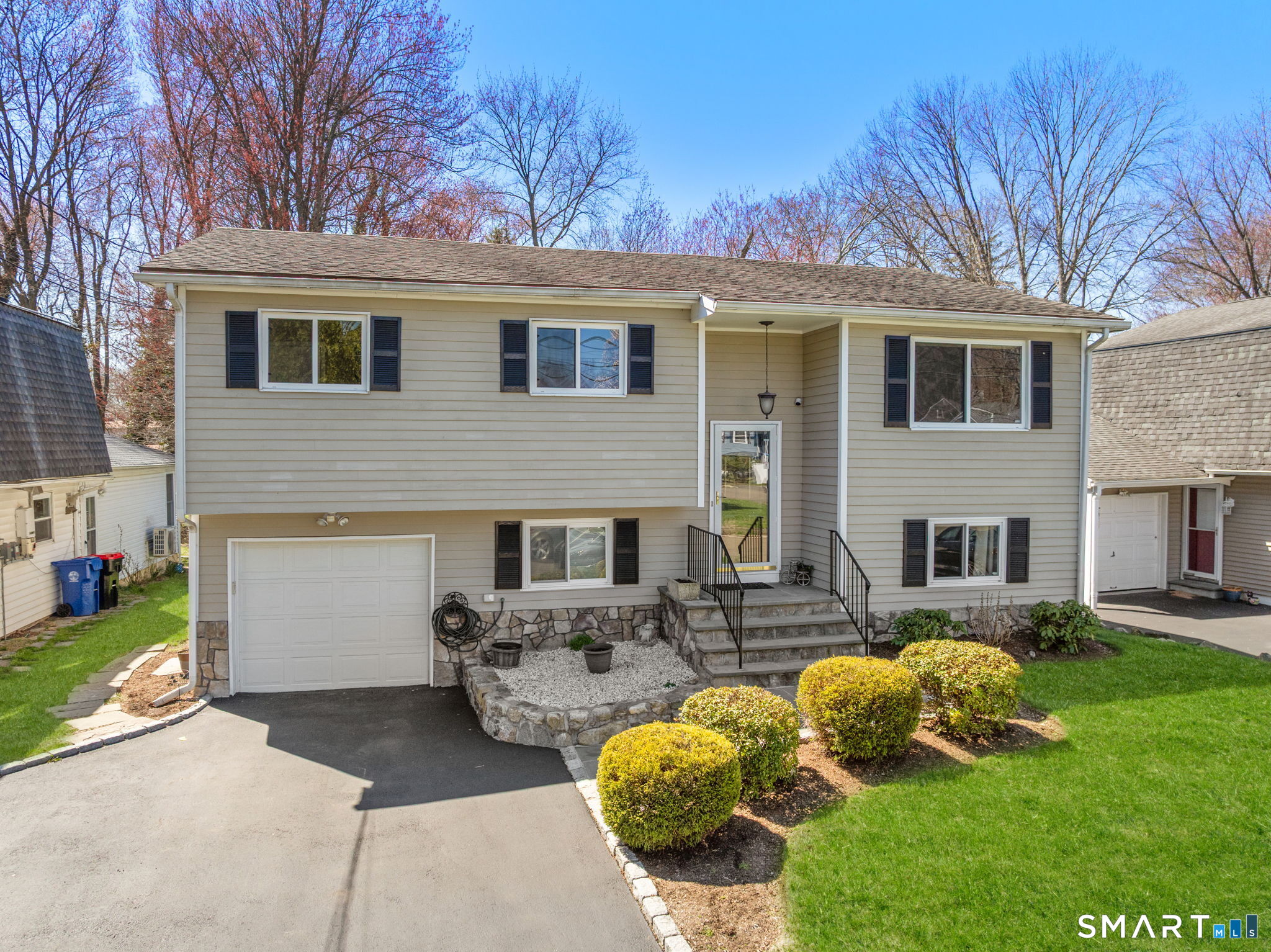 27 Fairweather Drive