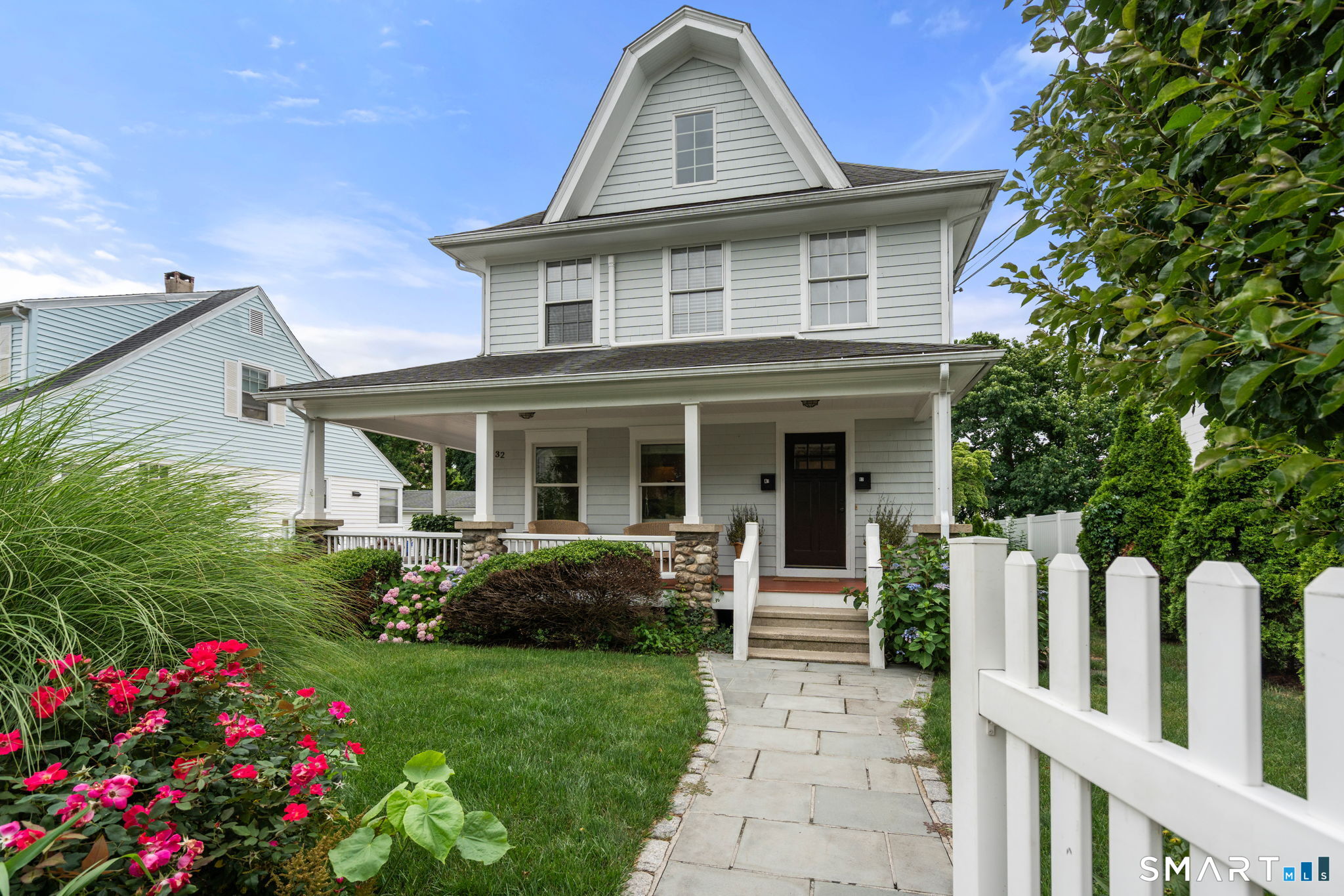 32 1st Street