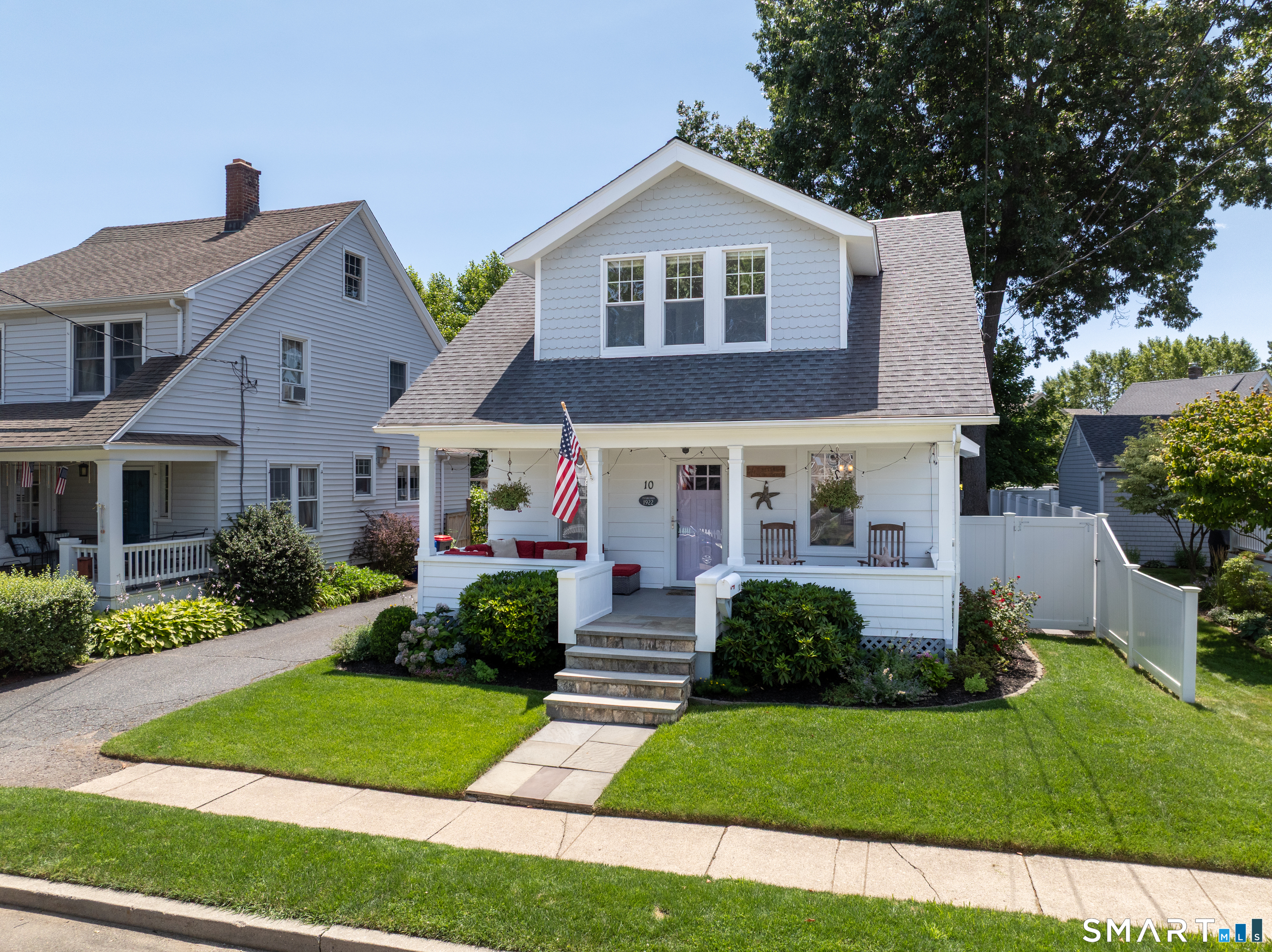 10 Marion Avenue