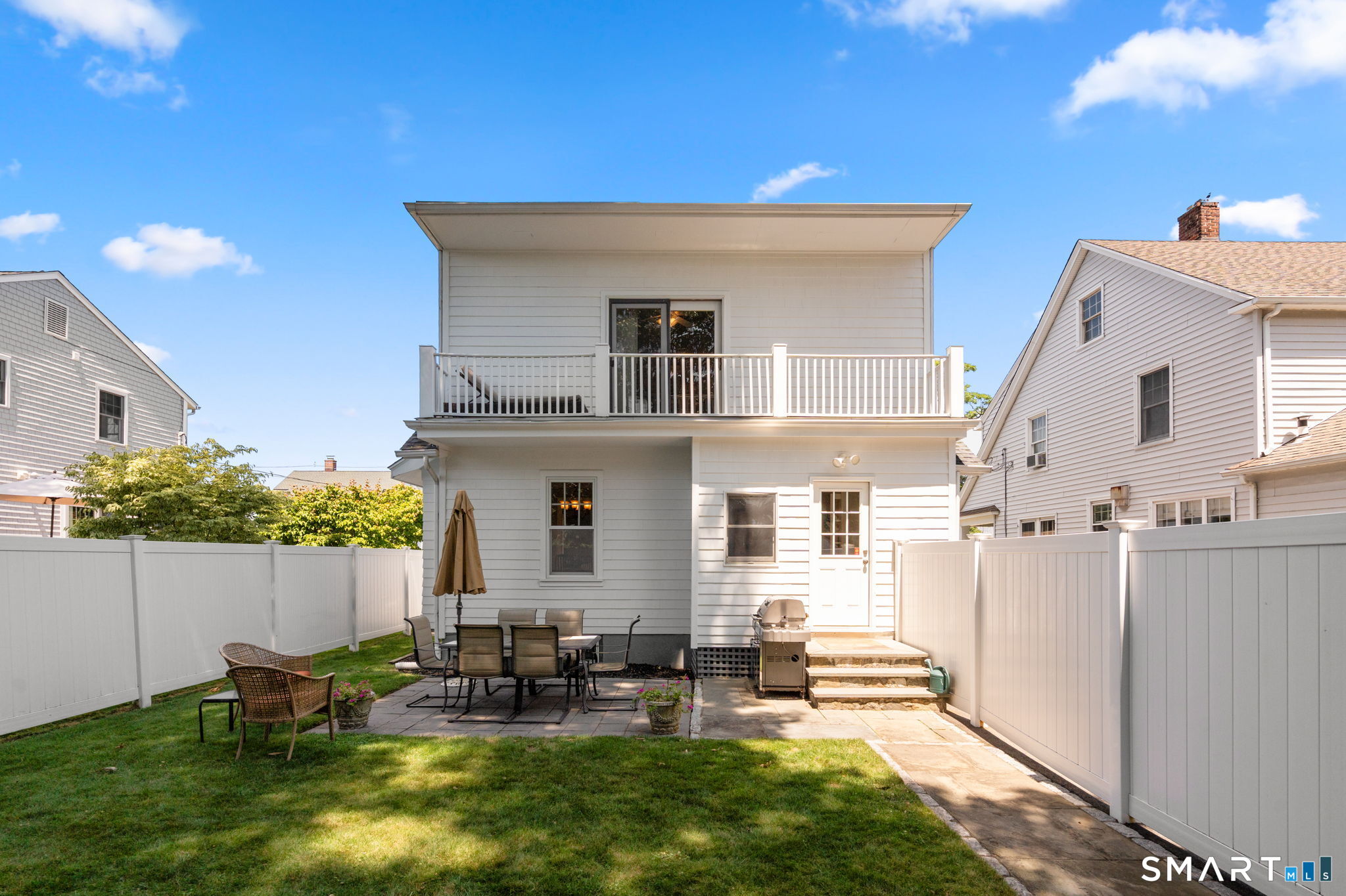 10 Marion Avenue