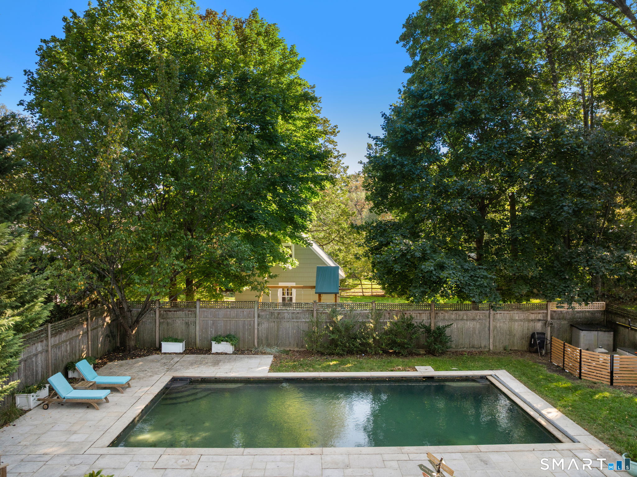 25 Tremont Avenue