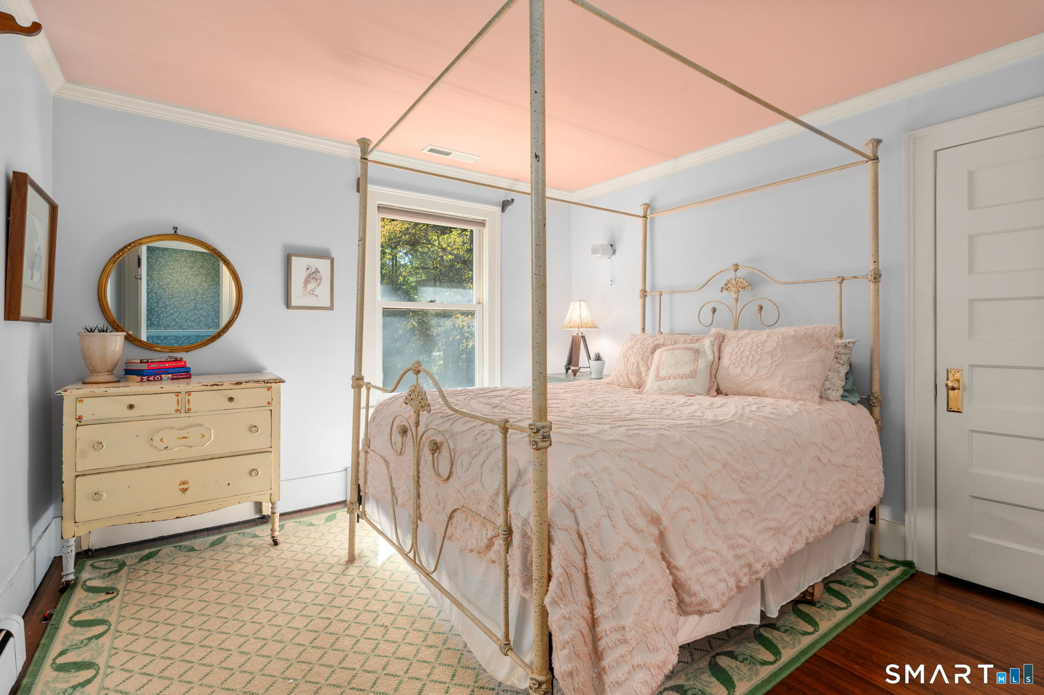 25 Tremont Avenue