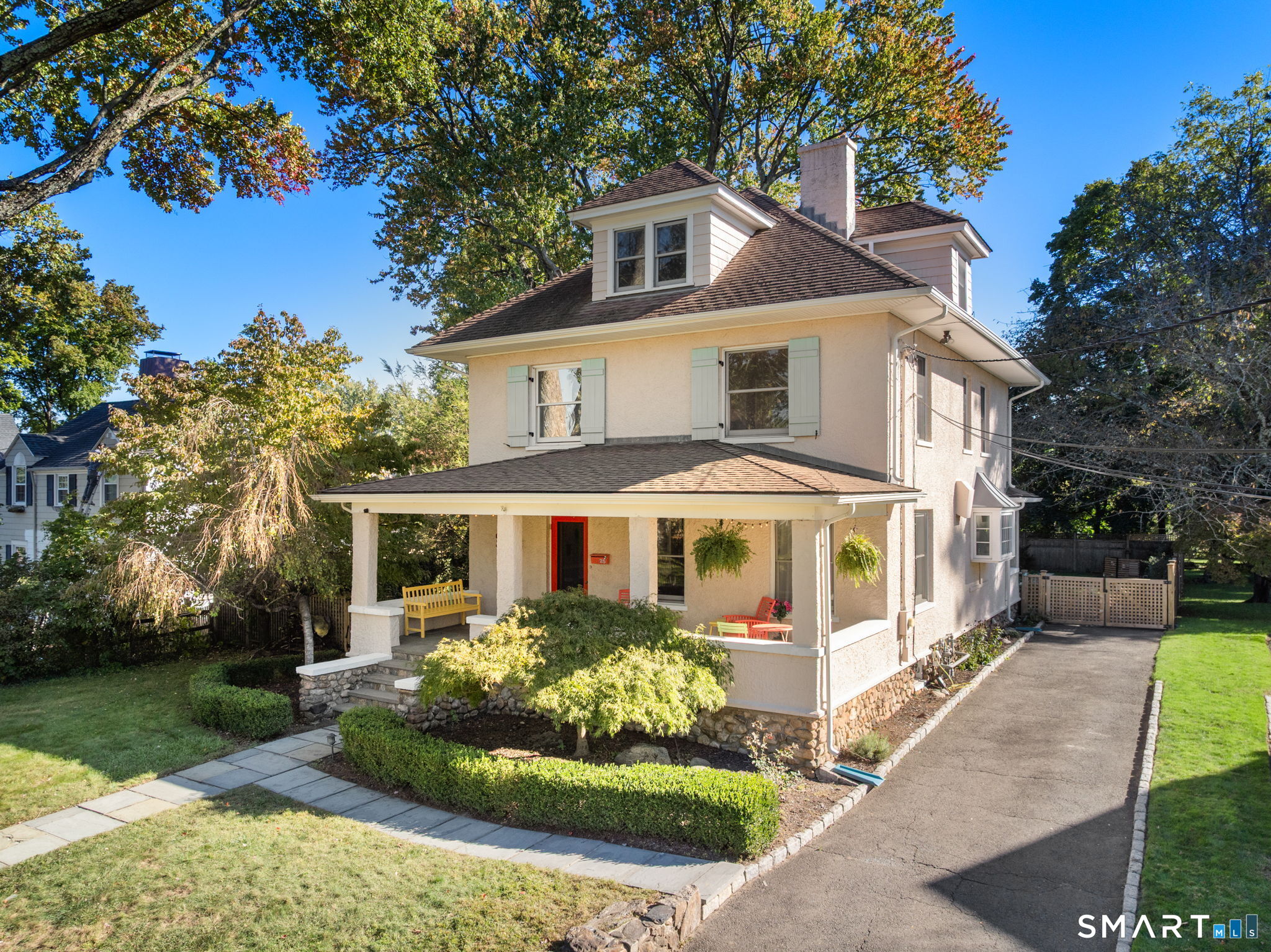 25 Tremont Avenue