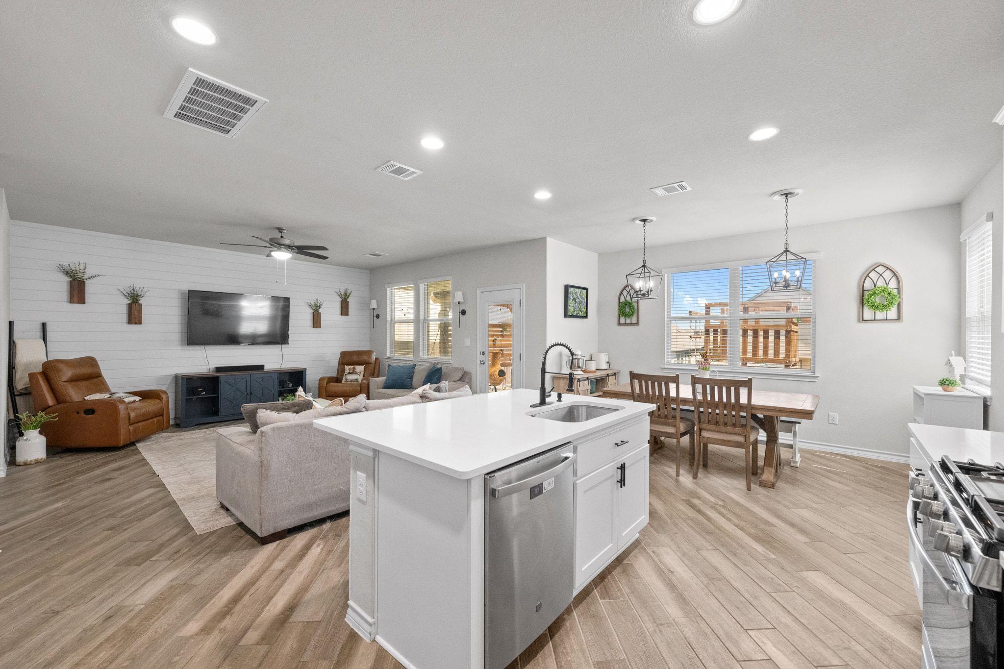 187 Buttonwood DR