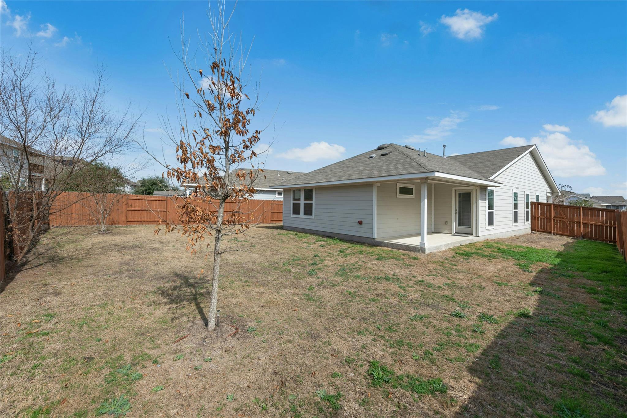 120 Lyndon DR