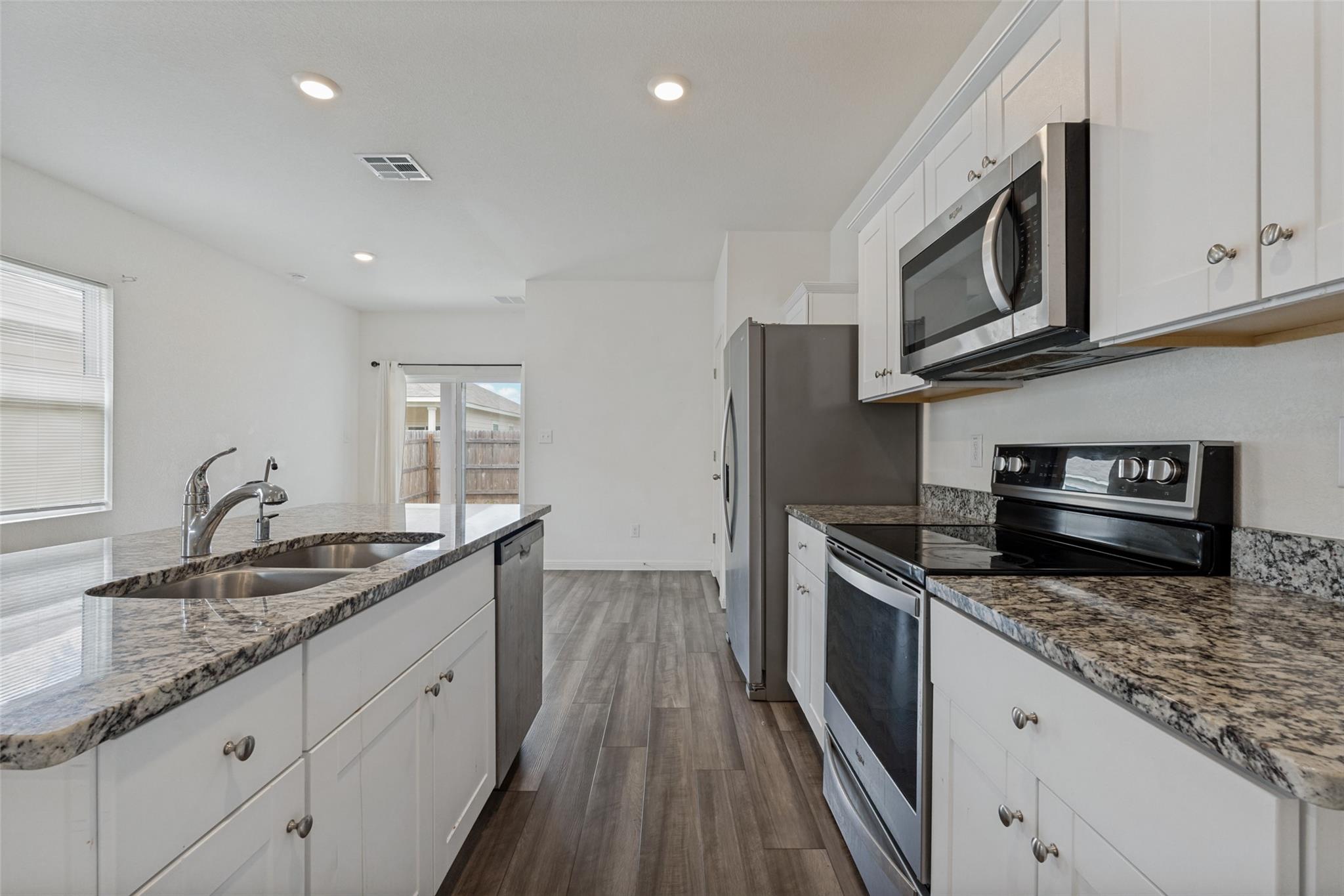 124 Bracken LN