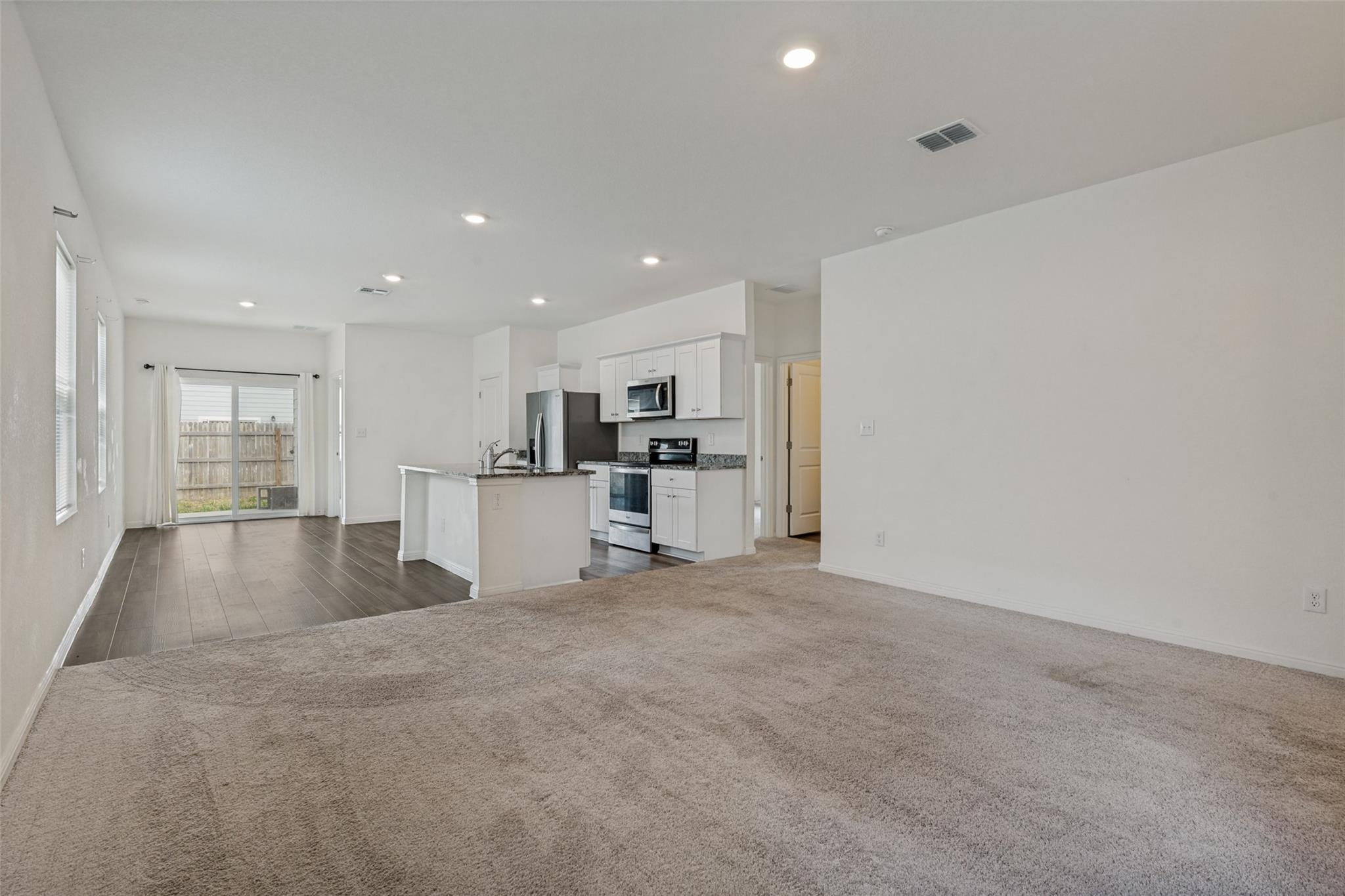 124 Bracken LN