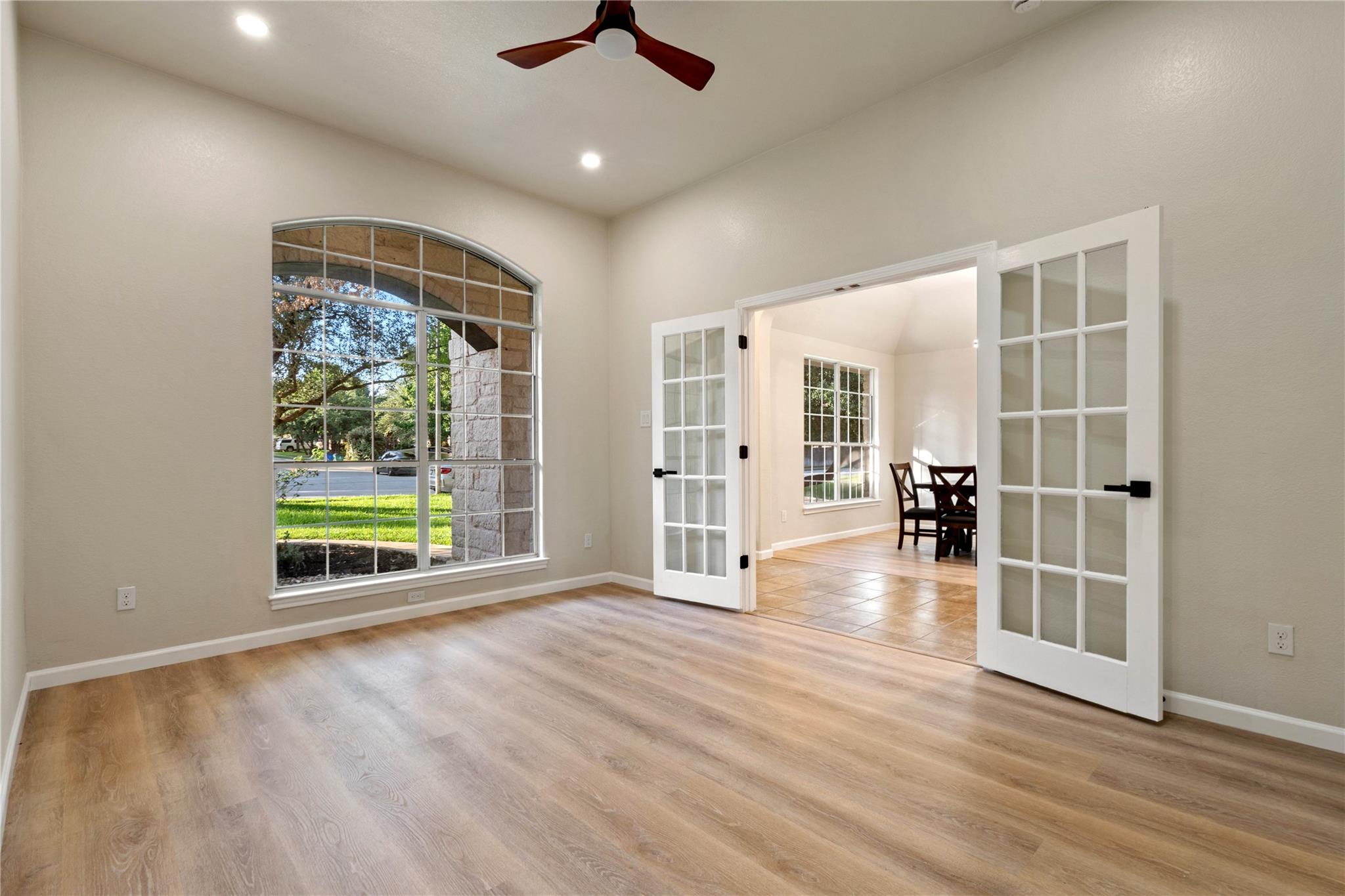 1807 Liberty Oaks BLVD