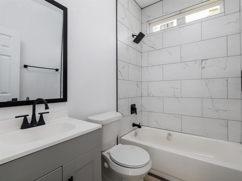 2308 Santa Maria ST
