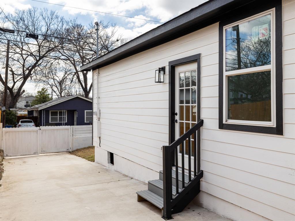 2308 Santa Maria ST