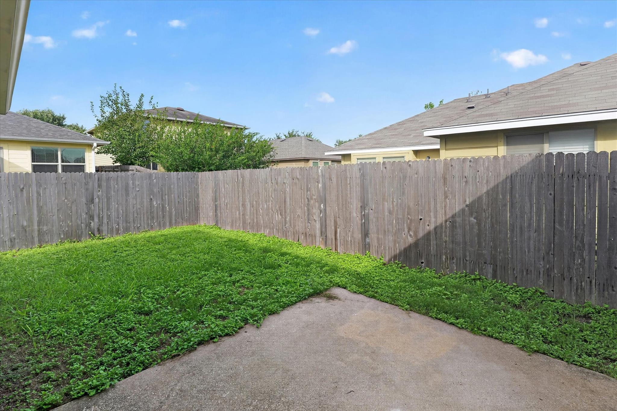 15111 Parrish LN