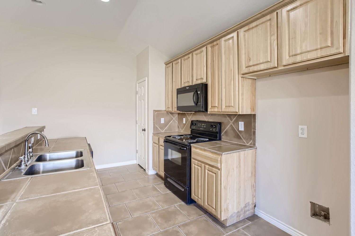 3032 Douglas Fir DR