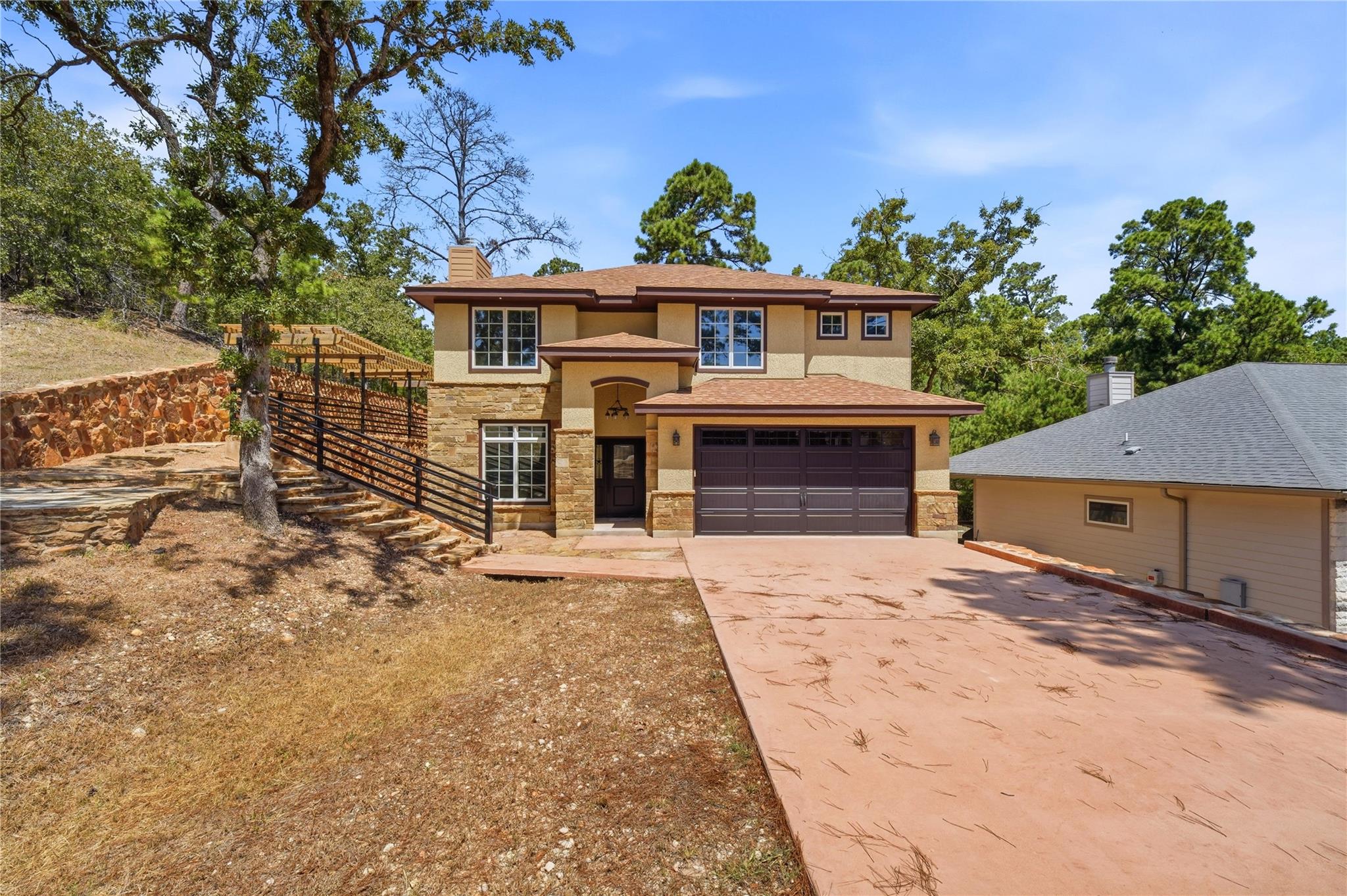 212 Makaha DR