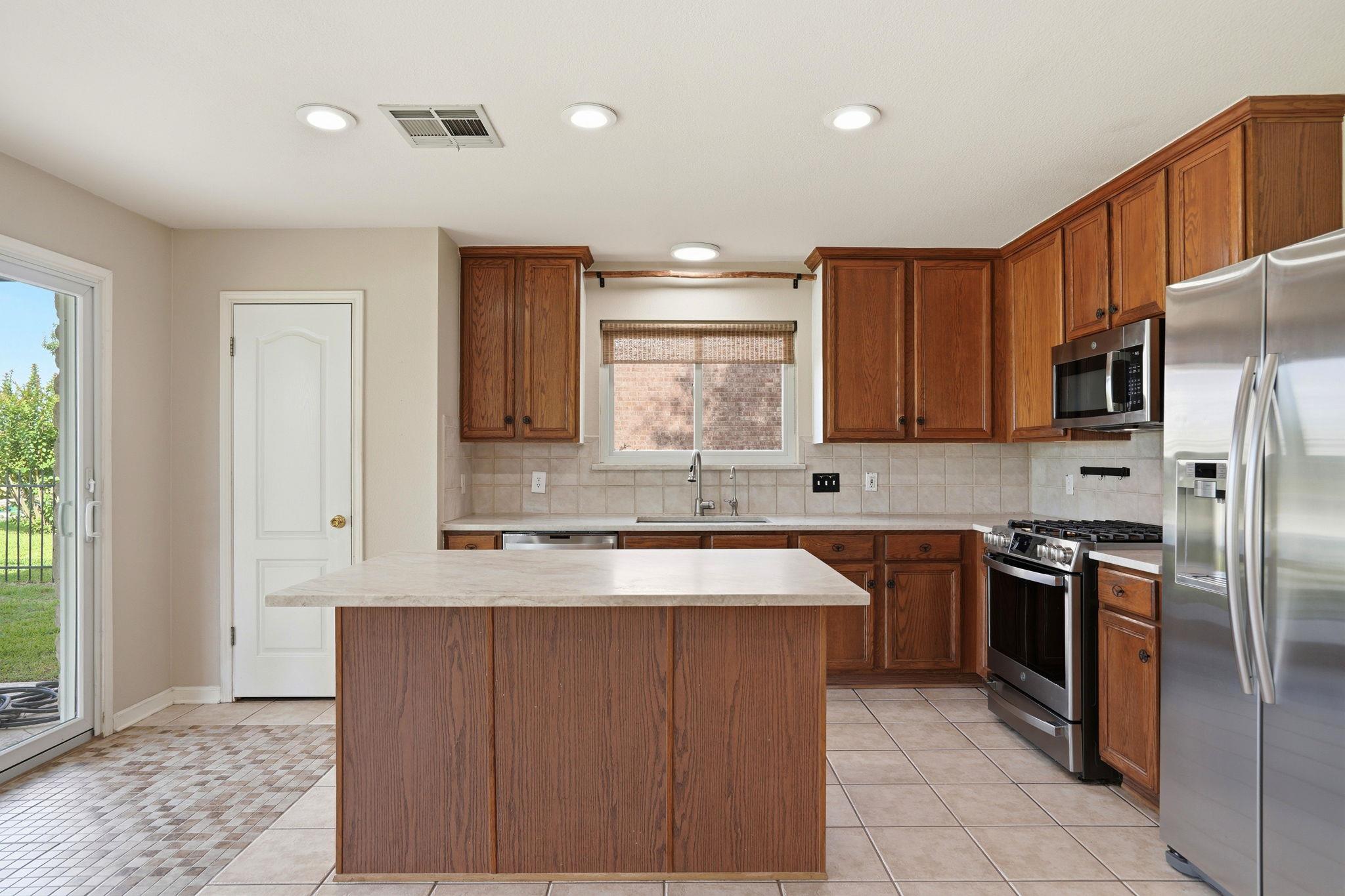 2801 Butler National DR