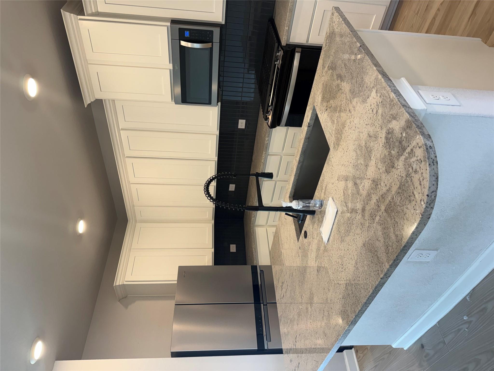 126 Periwinkle LN