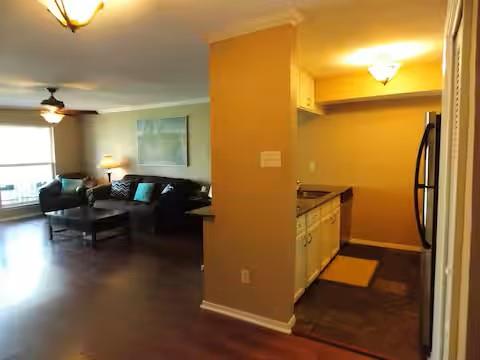 1818 S Lakeshore BLVD # 37