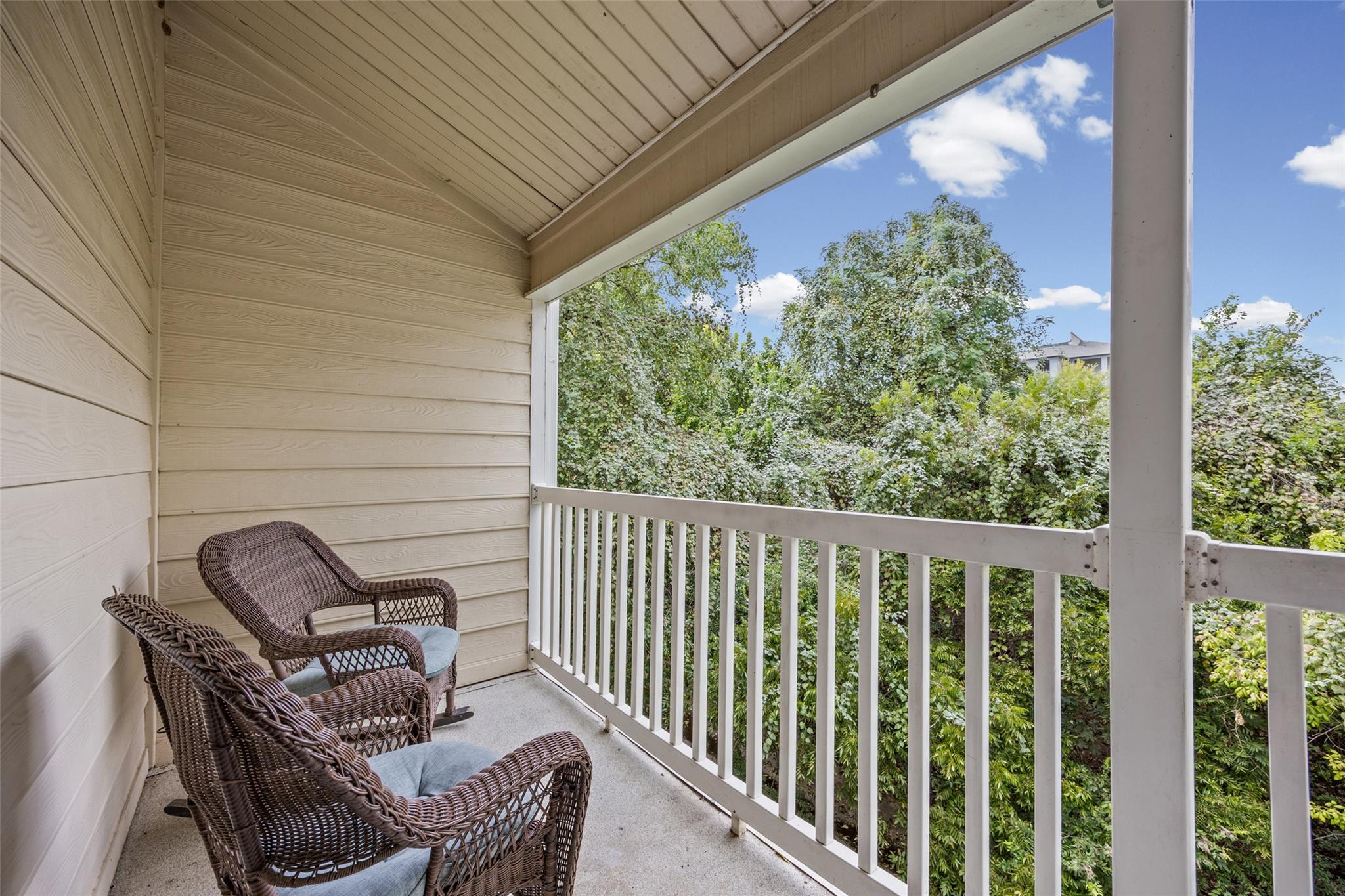 1818 S Lakeshore BLVD # 37