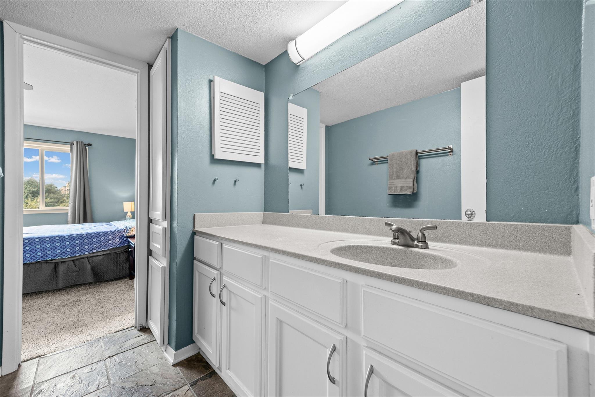 1818 S Lakeshore BLVD # 37