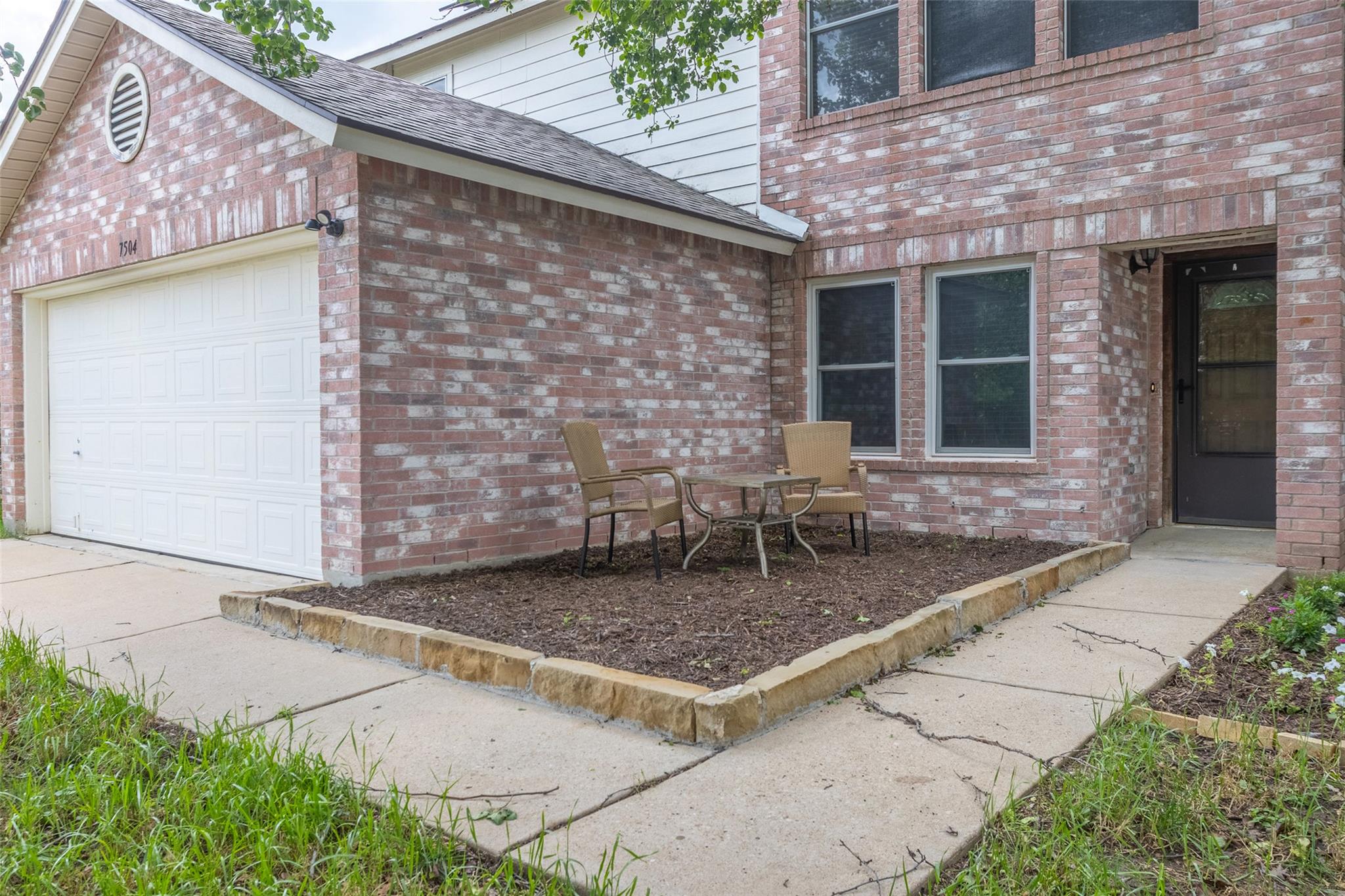 7504 Redrick DR