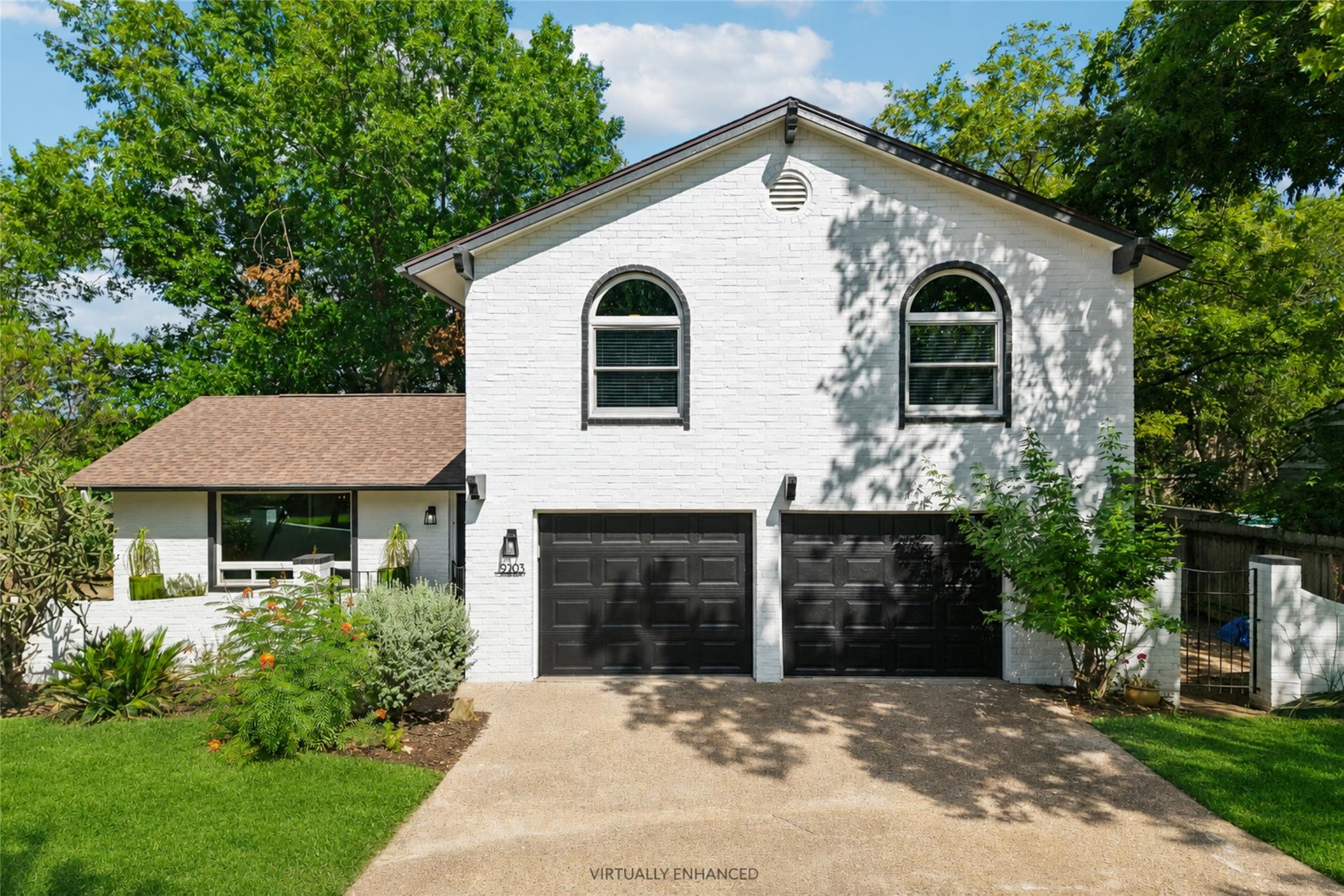 9203 Comburg DR