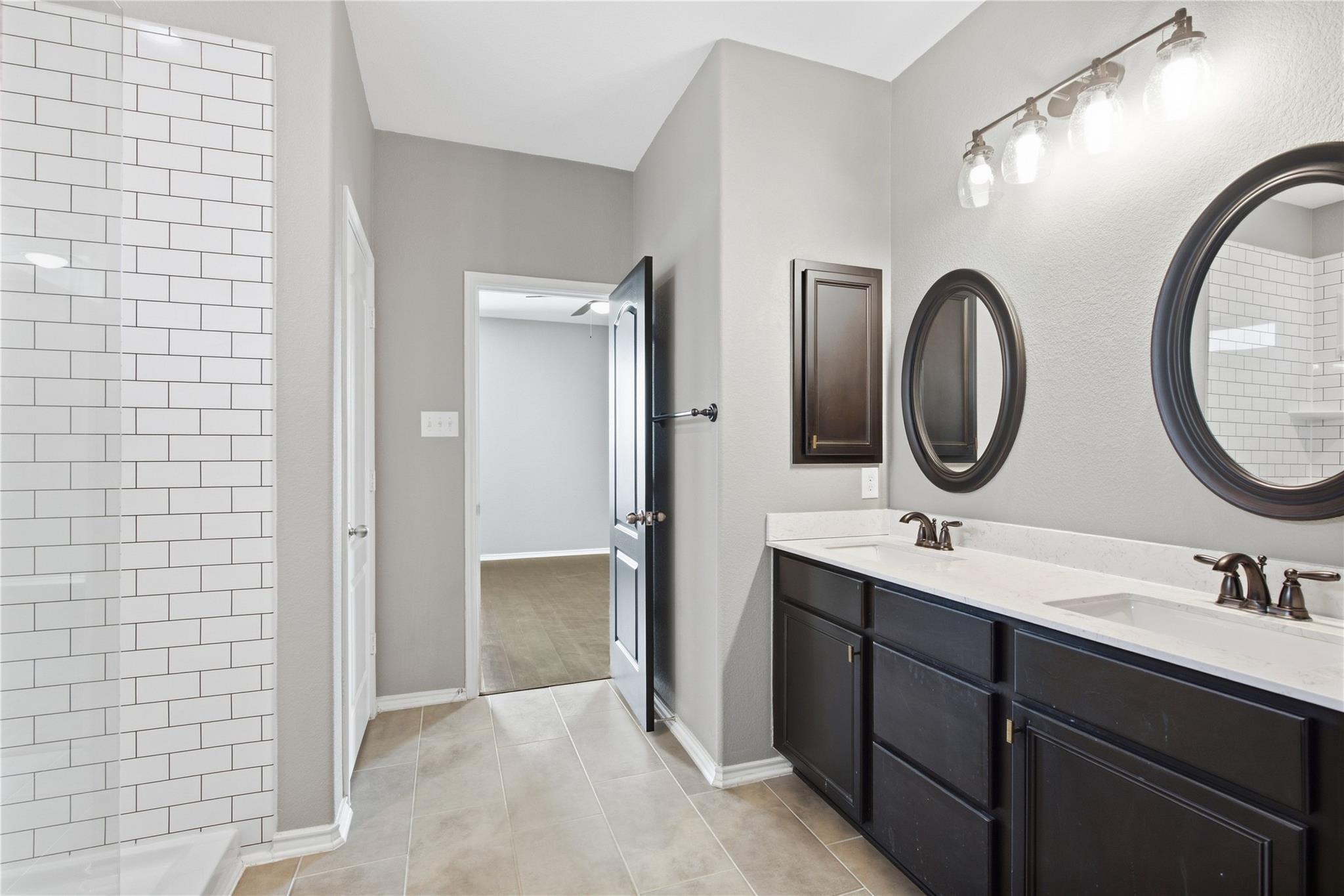 640 Landon Samuel LOOP