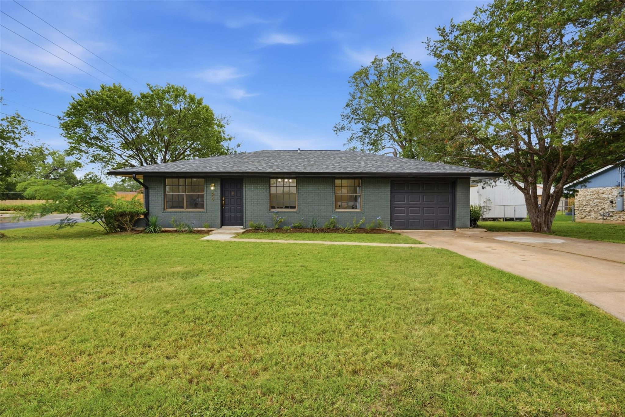 609 Magnolia ST