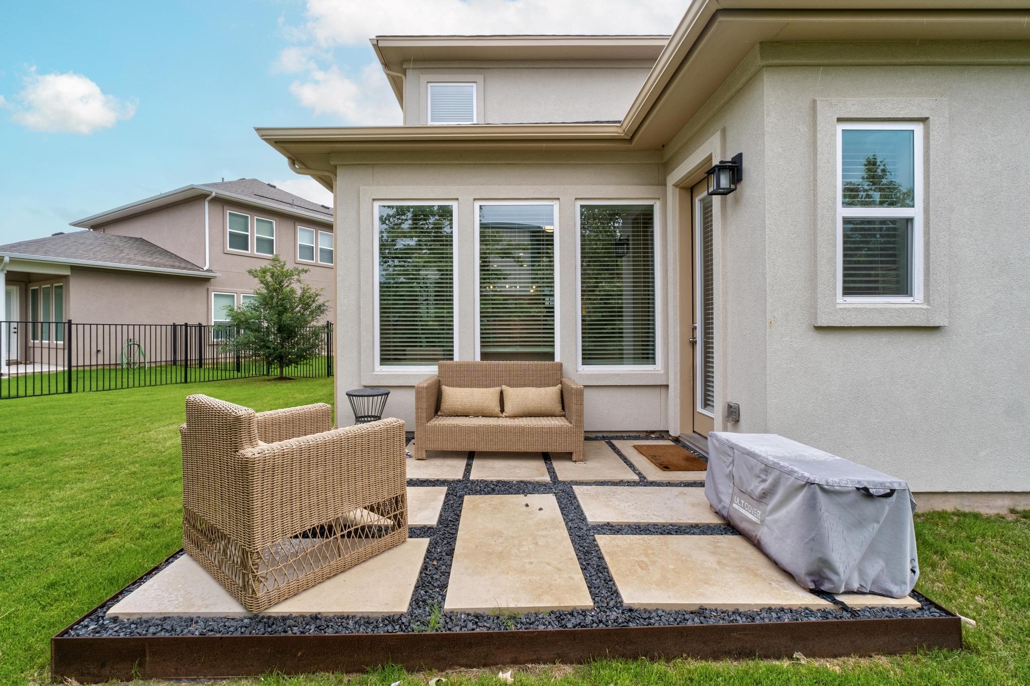 144 Monterey Oak TRL