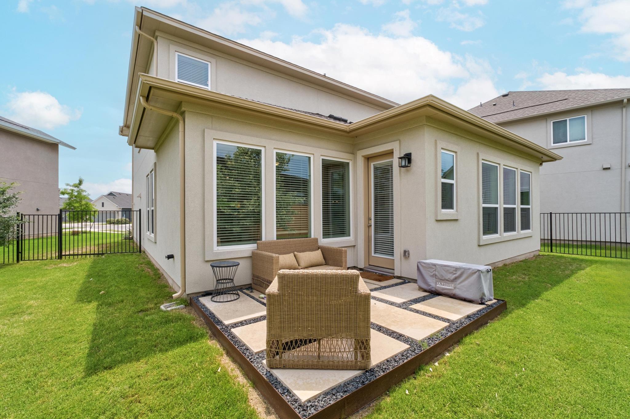 144 Monterey Oak TRL
