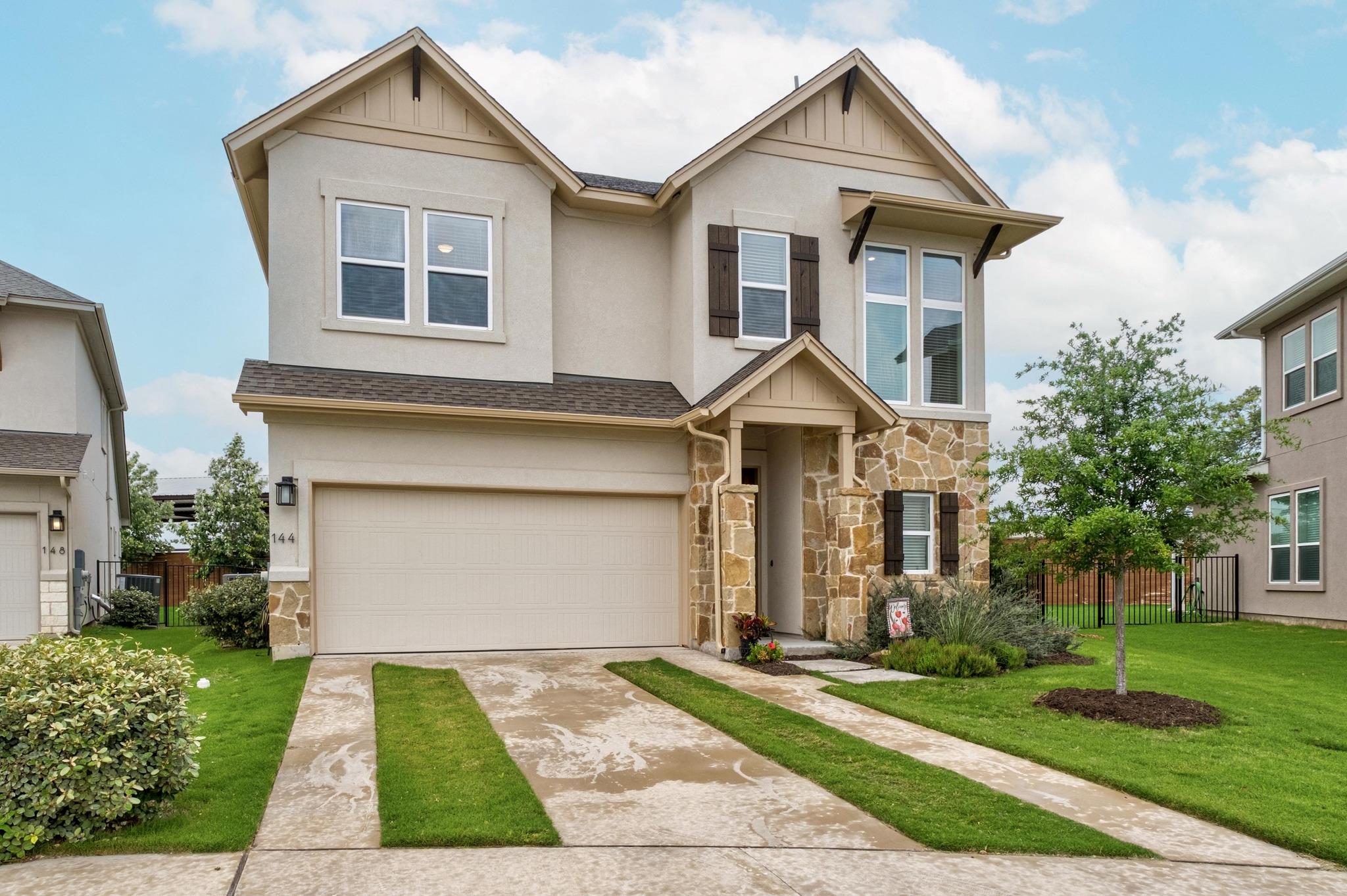 144 Monterey Oak TRL
