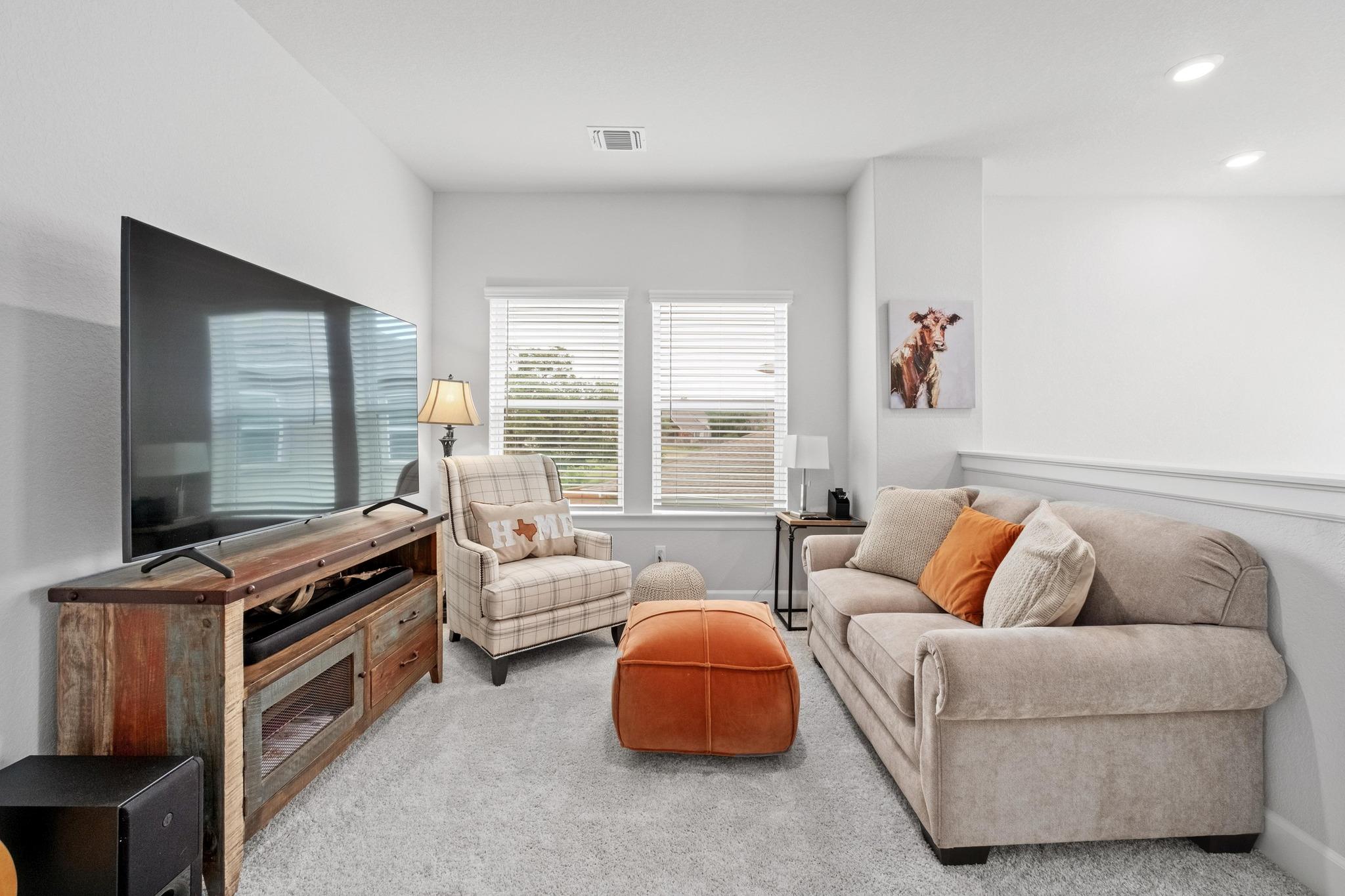 144 Monterey Oak TRL