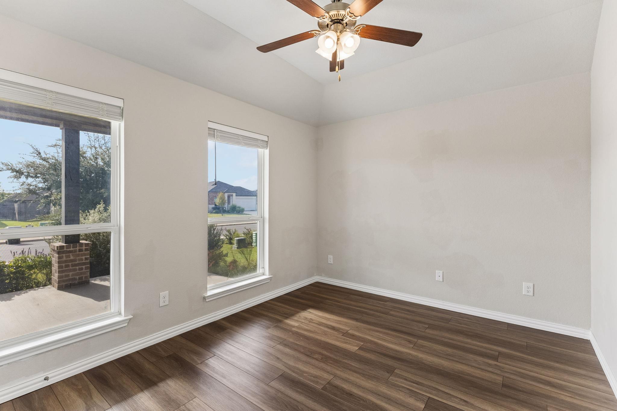 172 Silver Springs BND